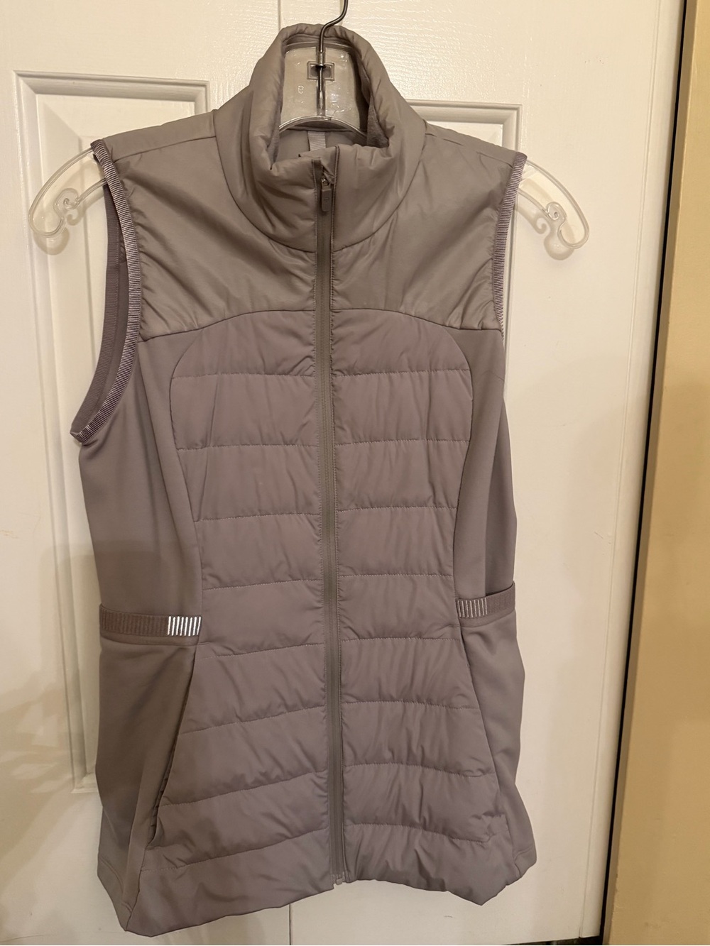 Lululemon Down for it all Vest - size 6
